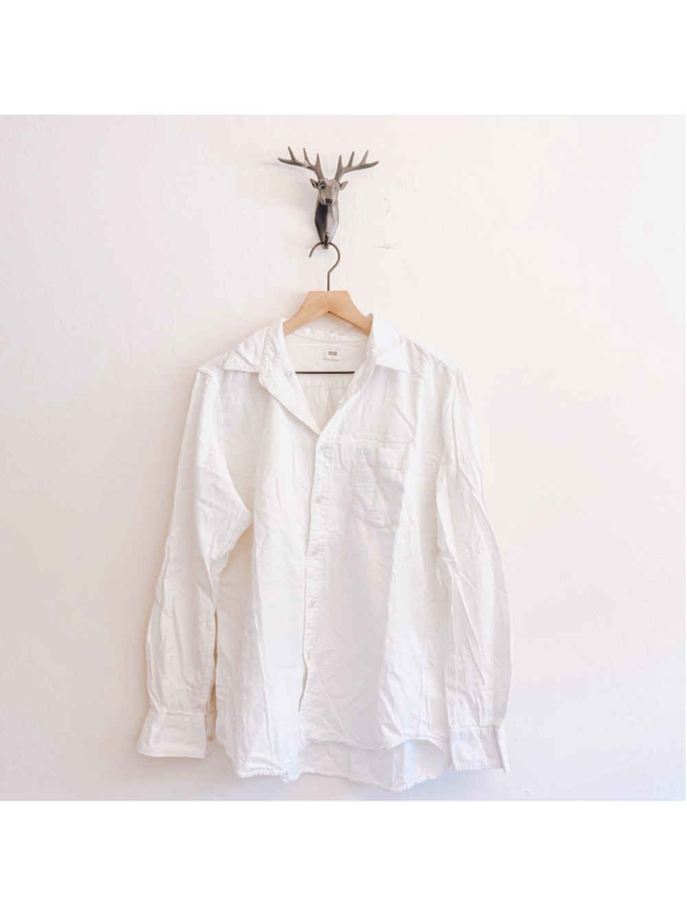 Men's Uniqlo Casual Button Down Shirt, Size Medium White